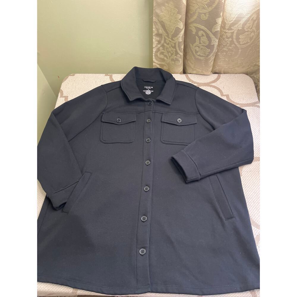 Torrid TRU Brushed Fleece Active Black Button Front Shacket, size 2X - Picture 11 of 11